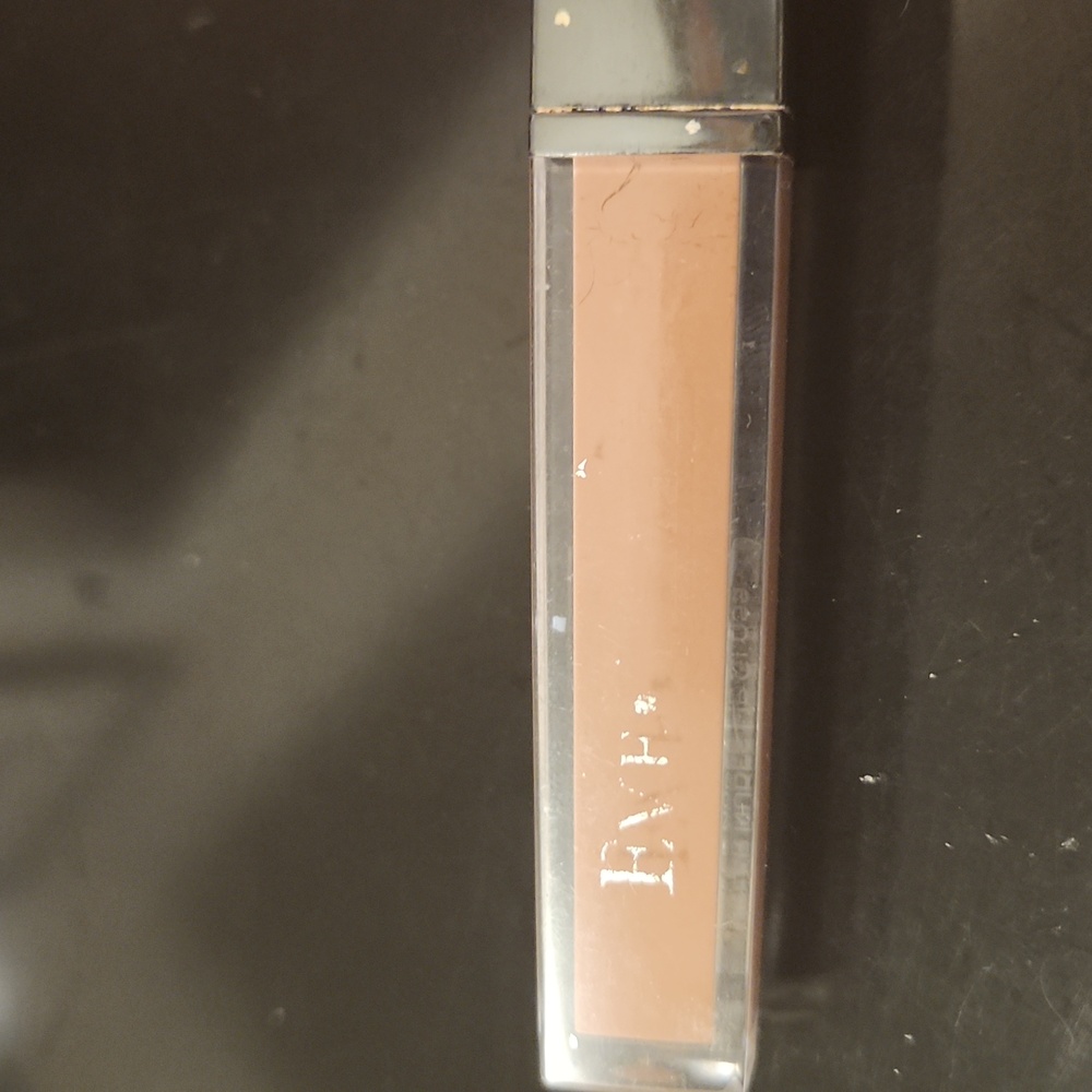 Eve Pearl Lip Gloss